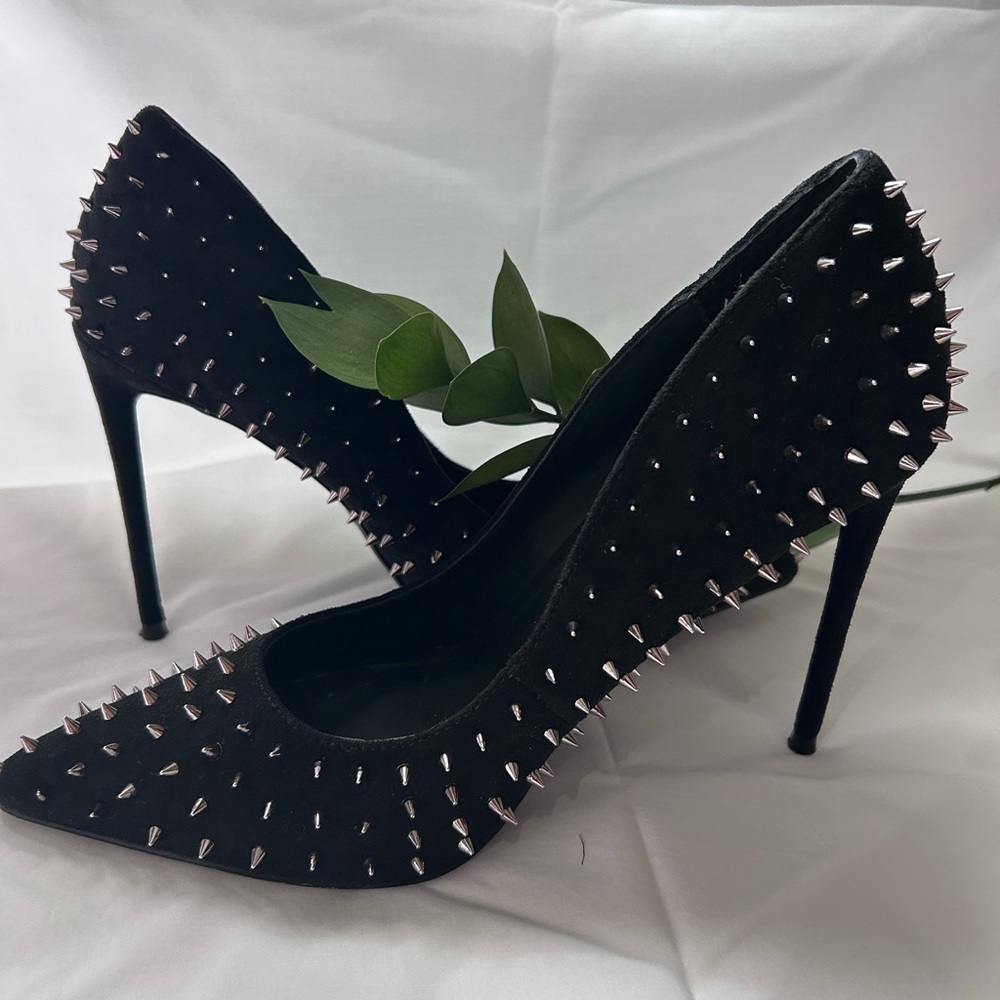 Steve Madden Black Studded Heels